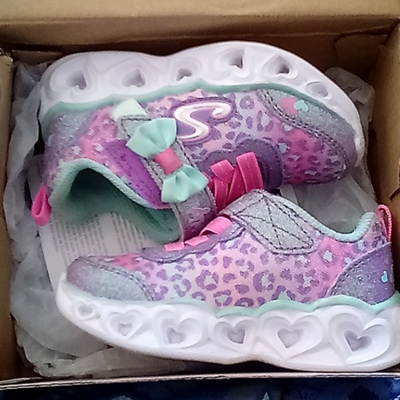 Toddler girl size 5 - Picture 2 of 4